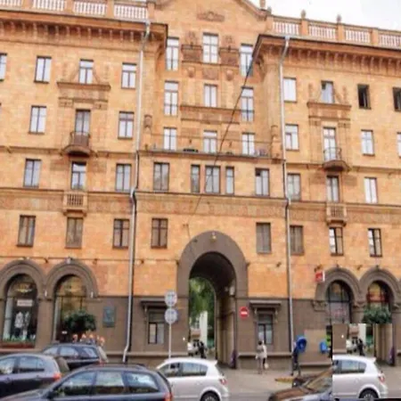 Апартаменты Интернациональная Apartment
